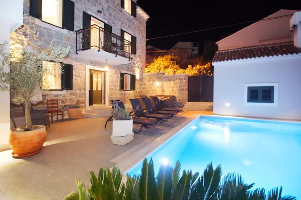 Villa Filipetti With Heated Pool Makarska Kültér fotó