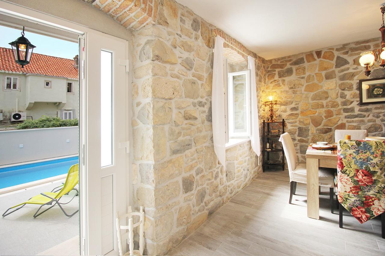 Villa Filipetti With Heated Pool Makarska Kültér fotó